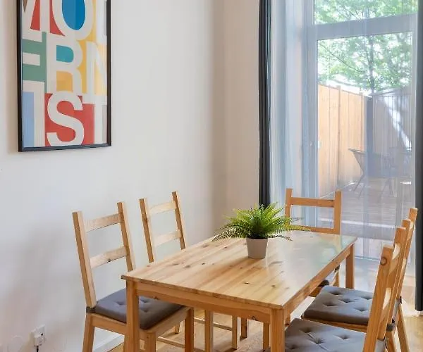 Cozy Apartment, 2 Private Terraces, 8 Min To Center Vídeň