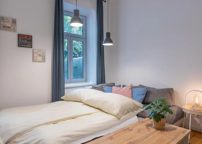 Apartmán Cozy Apartment, 2 Private Terraces, 8 Min To Center Vídeň