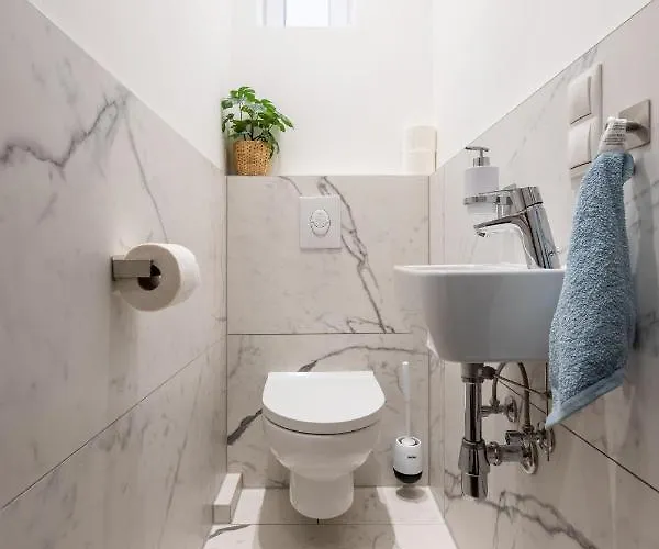 Cozy Apartment, 2 Private Terraces, 8 Min To Center Vídeň