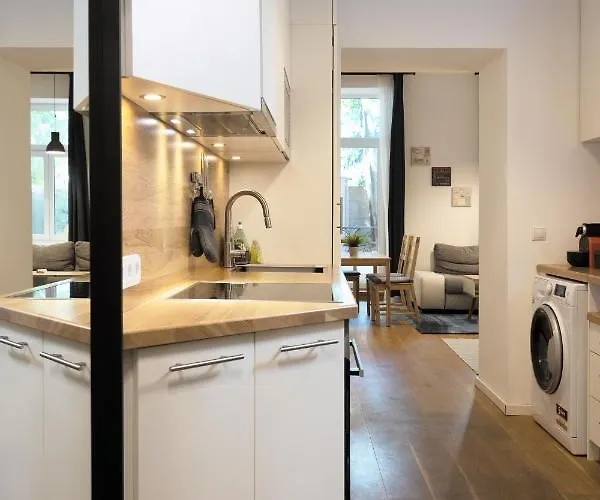 Apartmán Cozy Apartment, 2 Private Terraces, 8 Min To Center Vídeň
